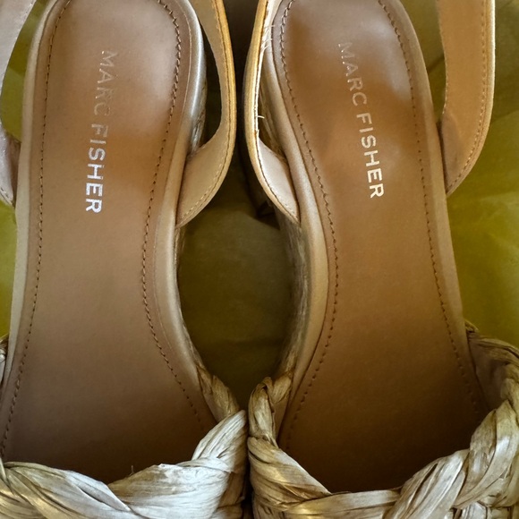 * MARC FISHER Light Natural Raffia, Sandal - Picture 9 of 9